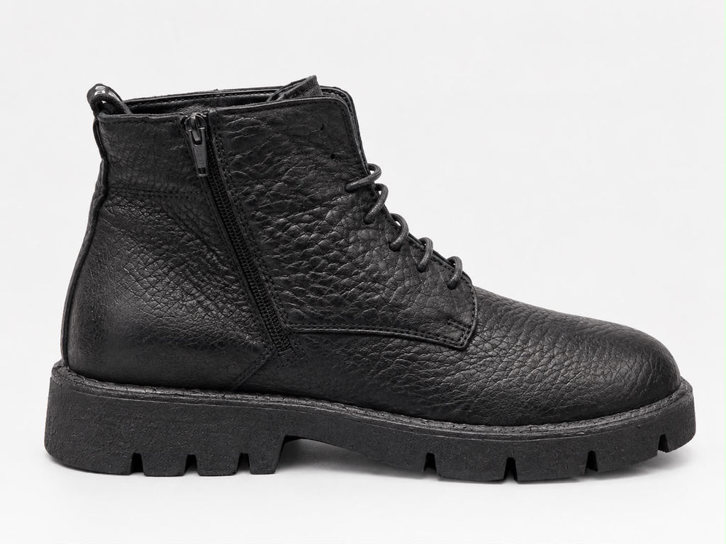 67604B - Scarpe - MOMA