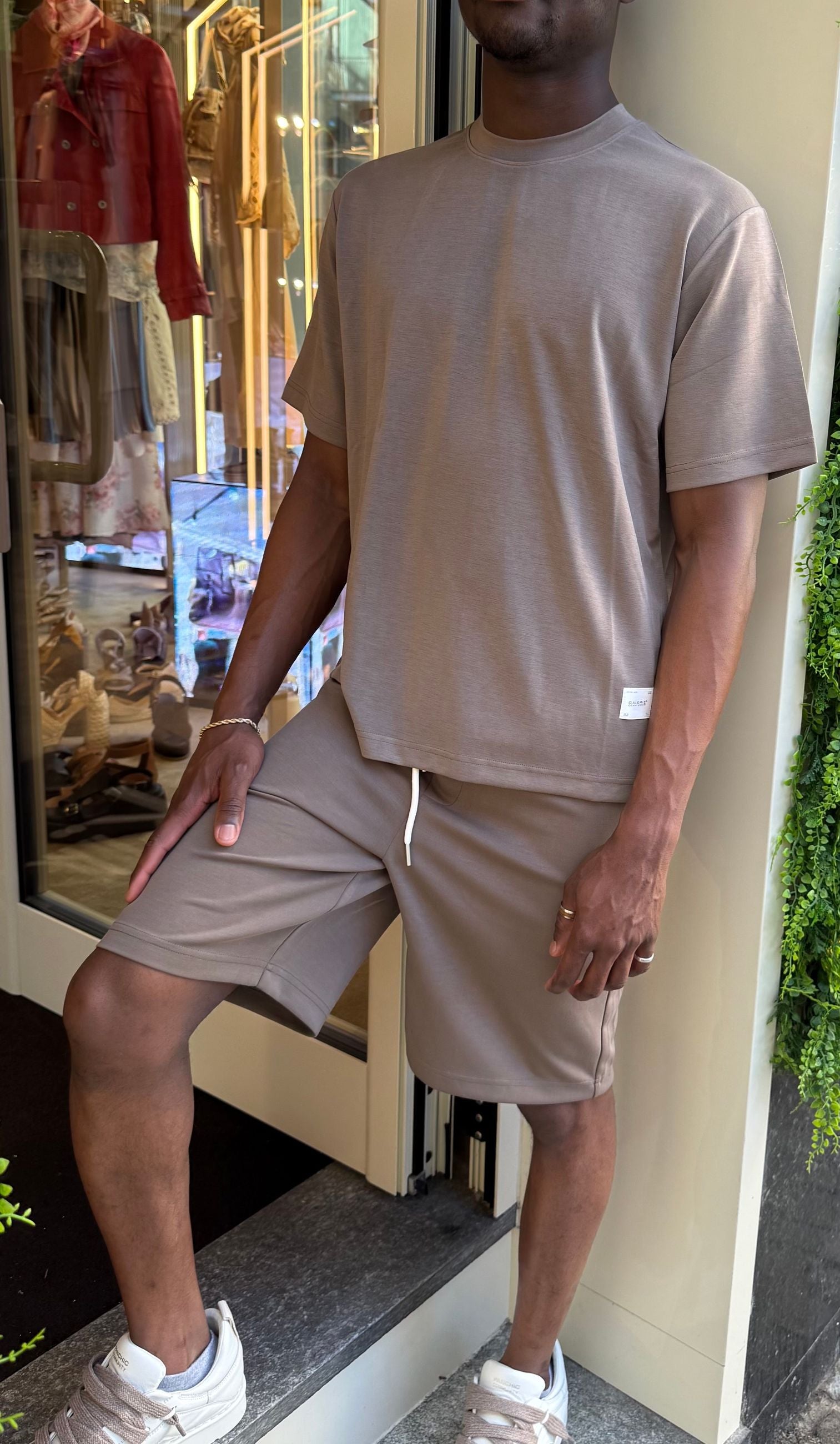 MB307 - ABBIGLIAMENTO - GALERIE